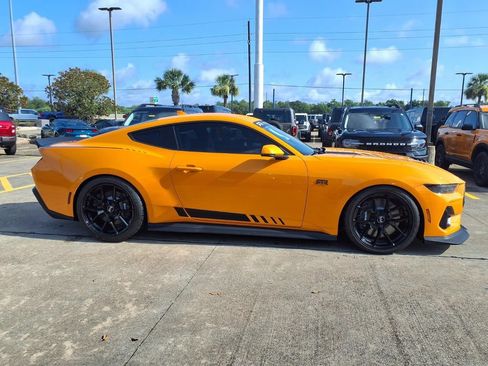 New 2026 Ford Mustang GT Premium w/ GT Performance Package RWD image 8