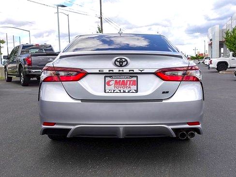 Used 2023 Toyota Camry SE FWD image 6