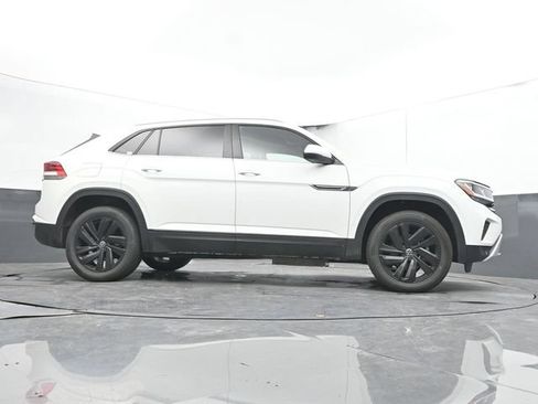 Used 2022 Volkswagen Atlas Cross Sport SE AWD/4WD image 24