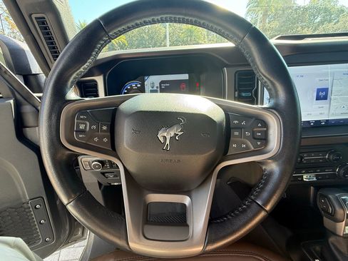 Used 2023 Ford Bronco Outer Banks w/ Sasquatch Package image 34