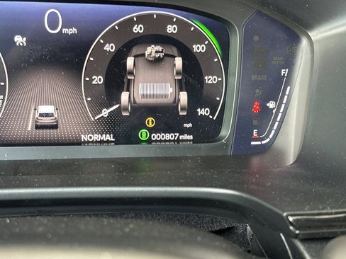 Used 2026 Honda CR-V TrailSport image 34