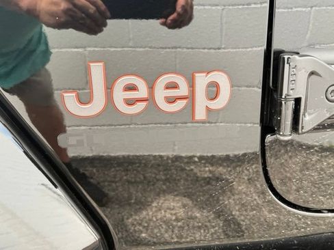 Used 2022 Jeep Gladiator Mojave w/ LED Lighting Group AWD/4WD image 16