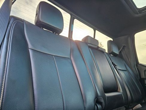 Used 2018 Ford F150 Lariat w/ Equipment Group 502A Luxury image 13