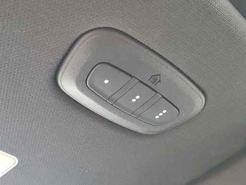 Used 2023 RAM 1500 Laramie image 27