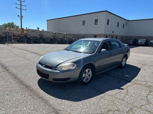 Used 2009 Chevrolet Impala LT FWD image 7