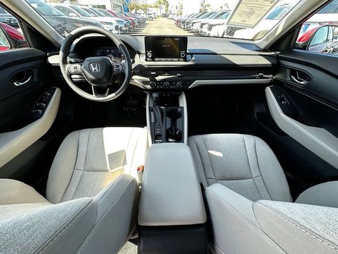 Used 2023 Honda Accord EX image 16
