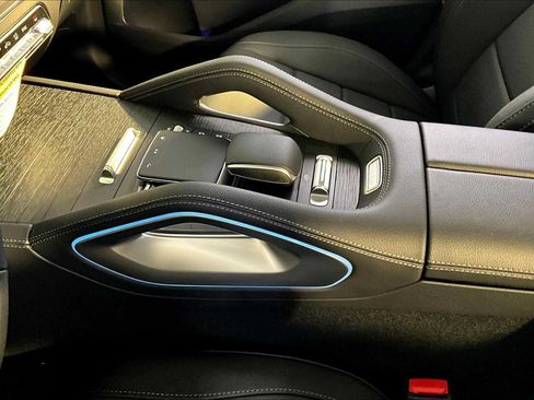 New 2026 Mercedes-Benz GLS 450 4MATIC image 10