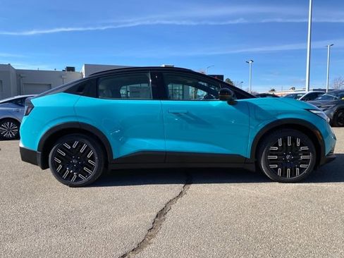 New 2026 Nissan Leaf Platinum+ w/ Cargo Package (Platinum+) image 6