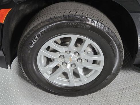 Used 2024 Chevrolet Tahoe LT image 9