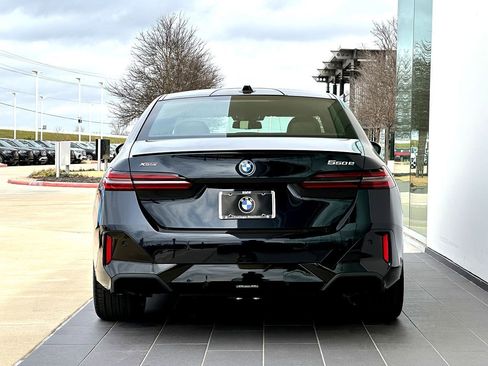 New 2026 BMW 550e xDrive w/ Executive Package image 6