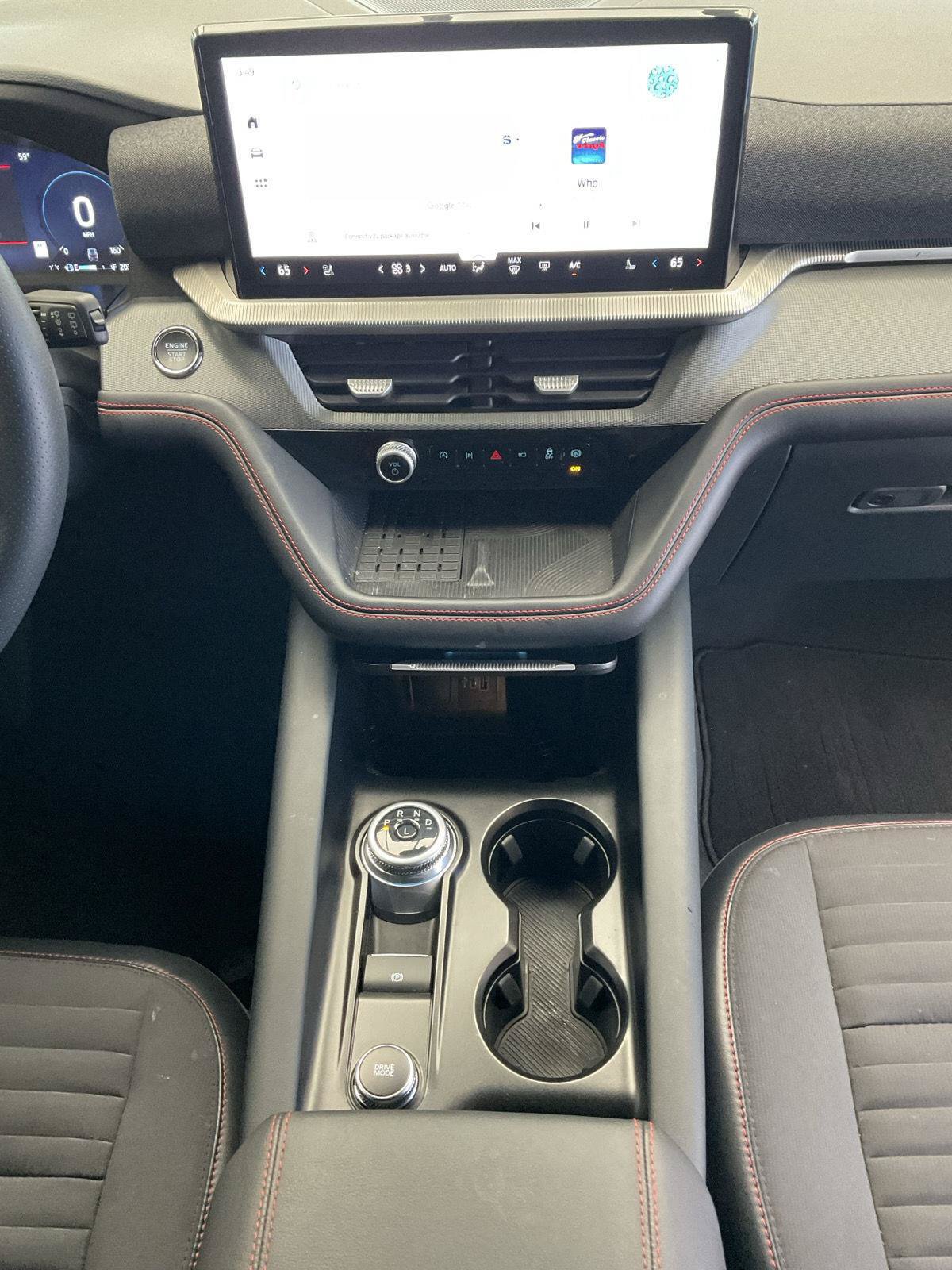 Used 2025 Ford Explorer ST-Line w/ Premium Package AWD/4WD image 19