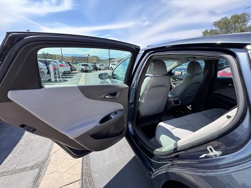 Used 2021 Chevrolet Malibu LT image 23