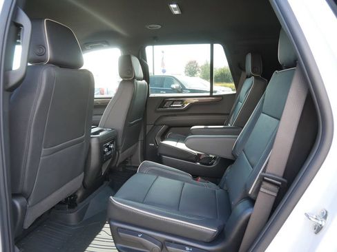 New 2026 GMC Yukon Elevation image 6