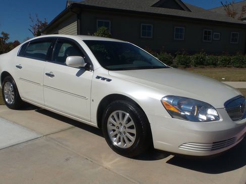 Used 2008 Buick Lucerne CX w/ Driver Confidence Package image 1