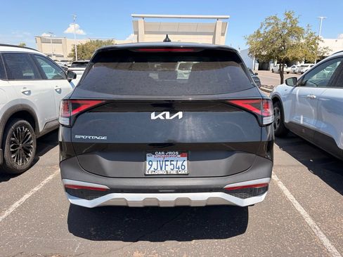 Used 2024 Kia Sportage EX FWD image 6