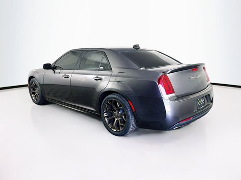 Used 2017 Chrysler 300 S w/ S Model Appearance Package RWD image 5
