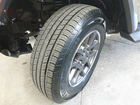 Used 2020 Jeep Gladiator Overland image 38