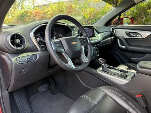 Used 2019 Chevrolet Blazer LT FWD image 9