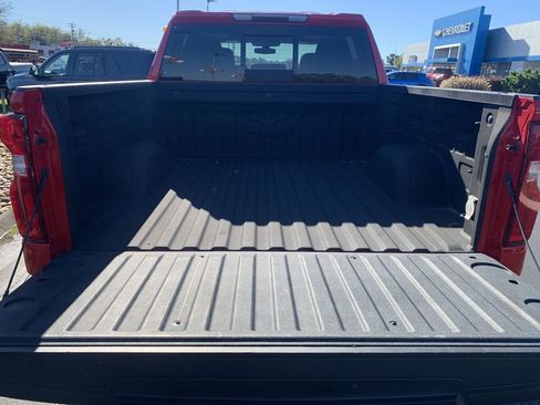 Used 2021 Chevrolet Silverado 1500 LT Trail Boss w/ Convenience Package II image 20