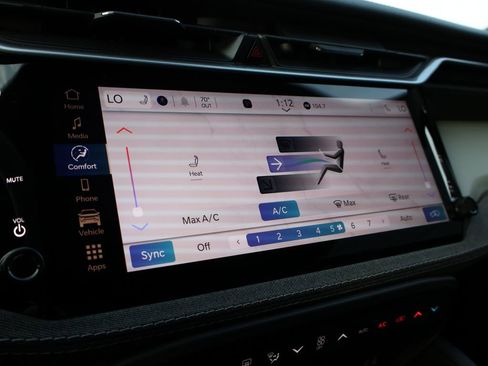 New 2026 Jeep Cherokee Laredo AWD/4WD image 32