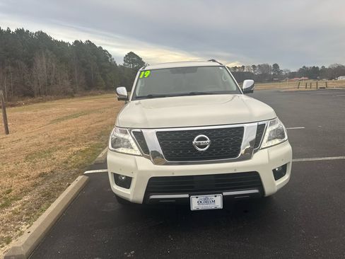 Used 2019 Nissan Armada SL w/ Premium Package image 11