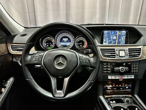 Used 2014 Mercedes-Benz E 250 BlueTEC 4MATIC Sedan image 12