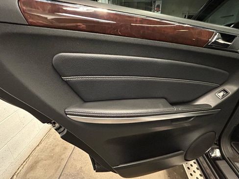 Used 2008 Mercedes-Benz GL 550 4MATIC 4dr 5.5L image 24