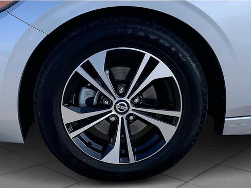 Used 2021 Nissan Sentra SV image 11