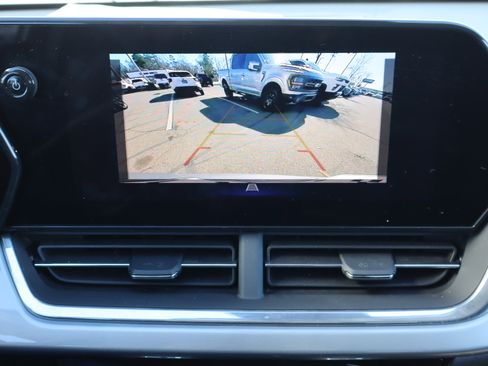 Certified 2024 Chevrolet Trax LT image 26