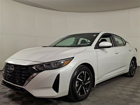 Certified 2024 Nissan Sentra SV w/ Trunk Package image 6