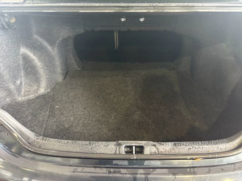 Used 2013 Toyota Camry L image 22