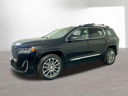 Used 2023 GMC Acadia Denali image 2