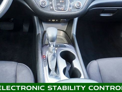 Used 2022 Chevrolet Malibu LS image 11