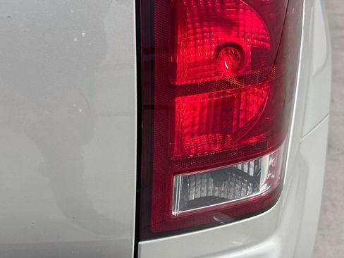 Used 2010 Jeep Grand Cherokee Laredo AWD/4WD image 32