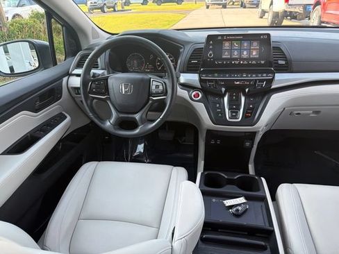 Used 2025 Honda Odyssey EX-L image 15