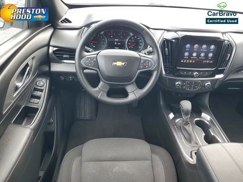 Used 2024 Chevrolet Traverse LT FWD image 17