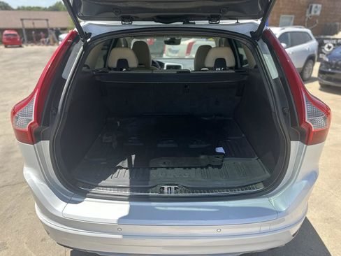 Used 2016 Volvo XC60 T5 Premier w/ Proximity Package FWD image 31