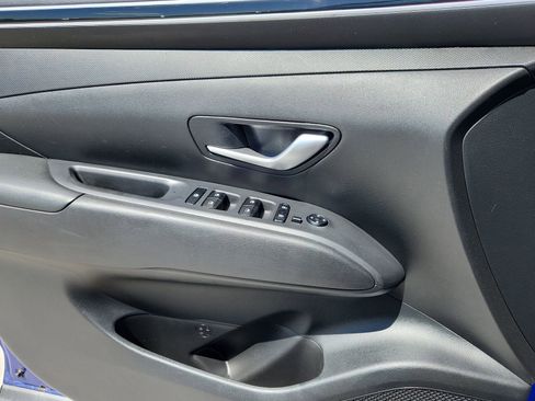 Used 2023 Hyundai Tucson SE FWD image 9