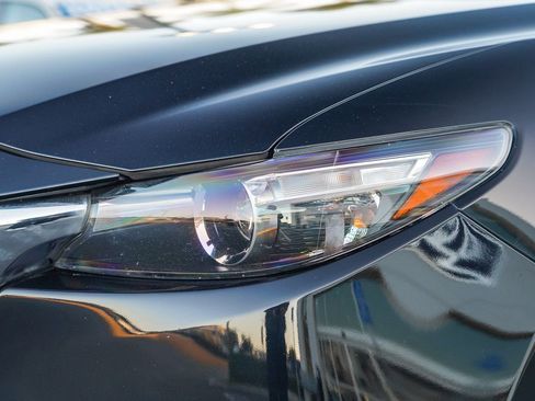 Used 2018 MAZDA CX-9 Touring image 2