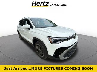 Used 2025 Volkswagen Taos SE FWD video 1