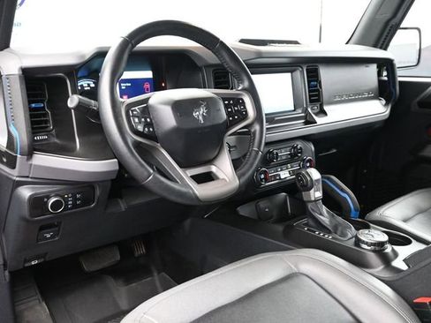 Used 2023 Ford Bronco Black Diamond image 17