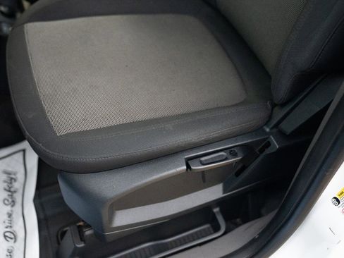 Used 2022 Ford Transit Connect XL FWD image 25