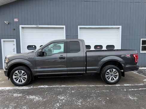 Used 2017 Ford F150 XL w/ Equipment Group 101A Mid image 7