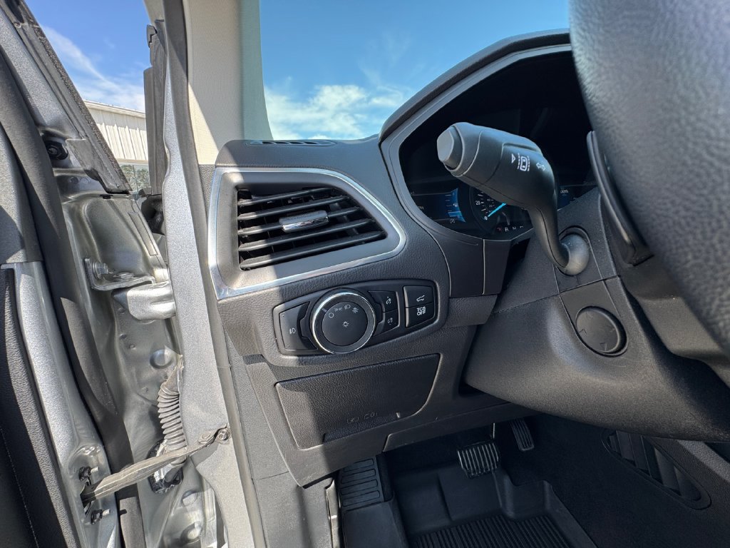 Used 2024 Ford Edge Titanium w/ Equipment Group 301A AWD/4WD image 25
