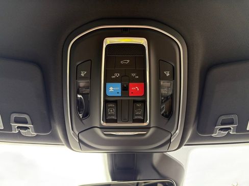 New 2026 Jeep Grand Cherokee Altitude AWD/4WD image 14