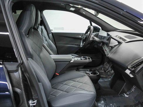 New 2026 BMW iX xDrive45 w/ M Sport Package image 17