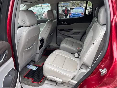 Used 2020 GMC Acadia SLT w/ Driver Alert Package II AWD/4WD image 15