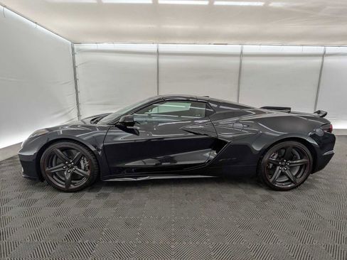 Used 2024 Chevrolet Corvette Z06 image 3