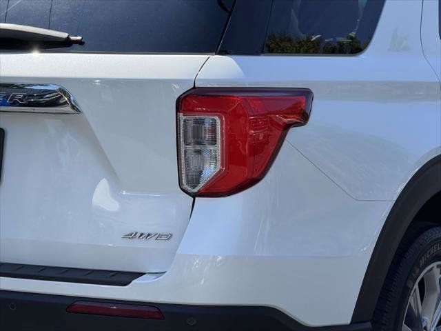 Used 2023 Ford Explorer XLT w/ Equipment Group 202A AWD/4WD image 11
