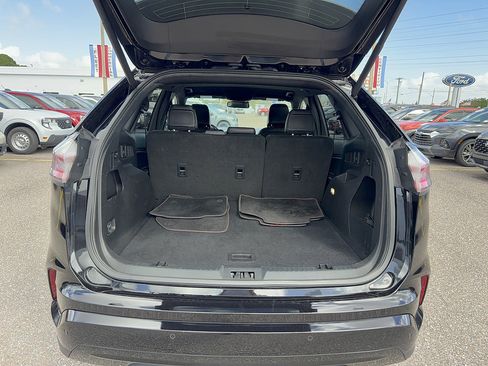 Certified 2024 Ford Edge ST-Line AWD/4WD image 7